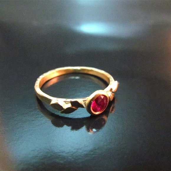 14K yellow solid gold ring set with ruby. handmade - Picture 6 of 8